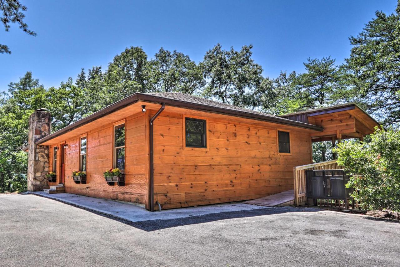 Luxe Cabin With Hot Tub, Theater, Pool Table, Arcade Pigeon Forge Zewnętrze zdjęcie